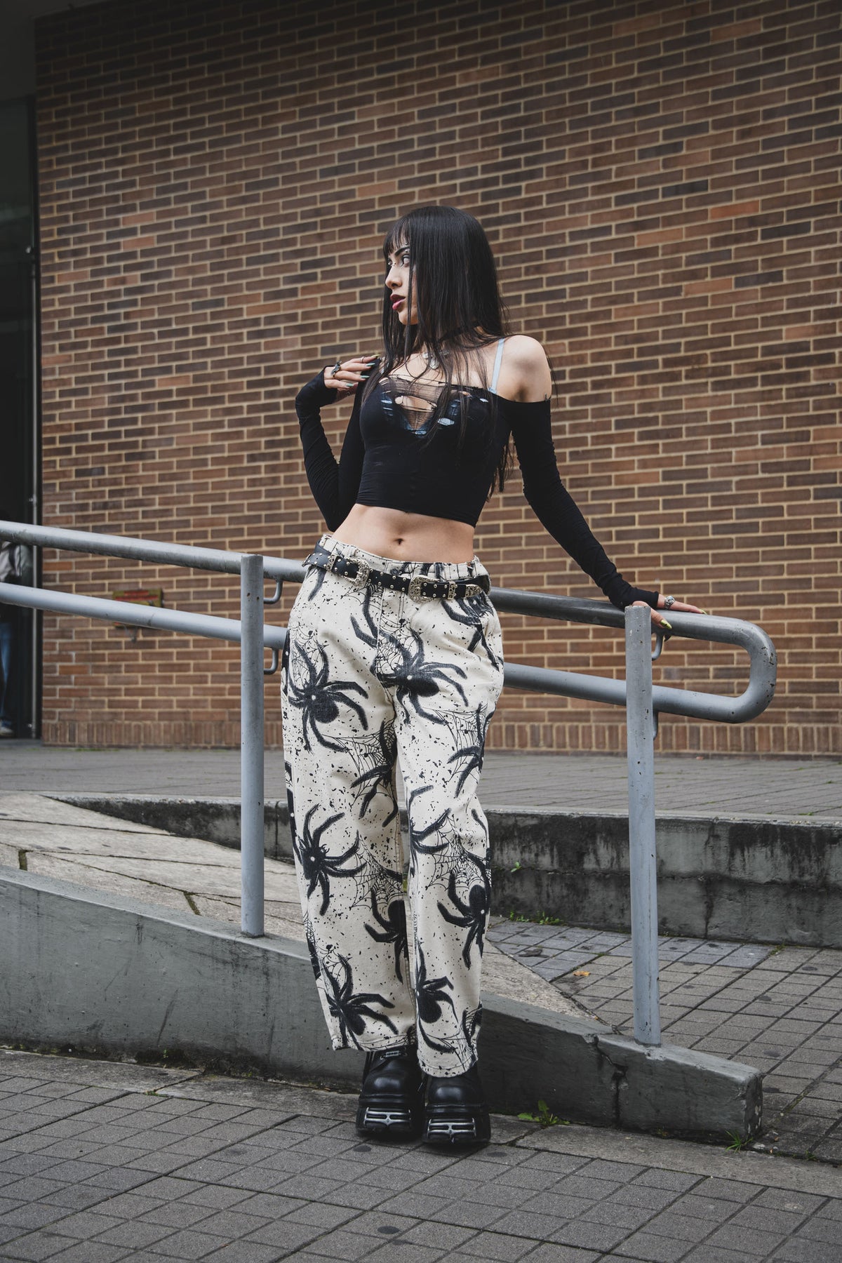 Baggy Ivory