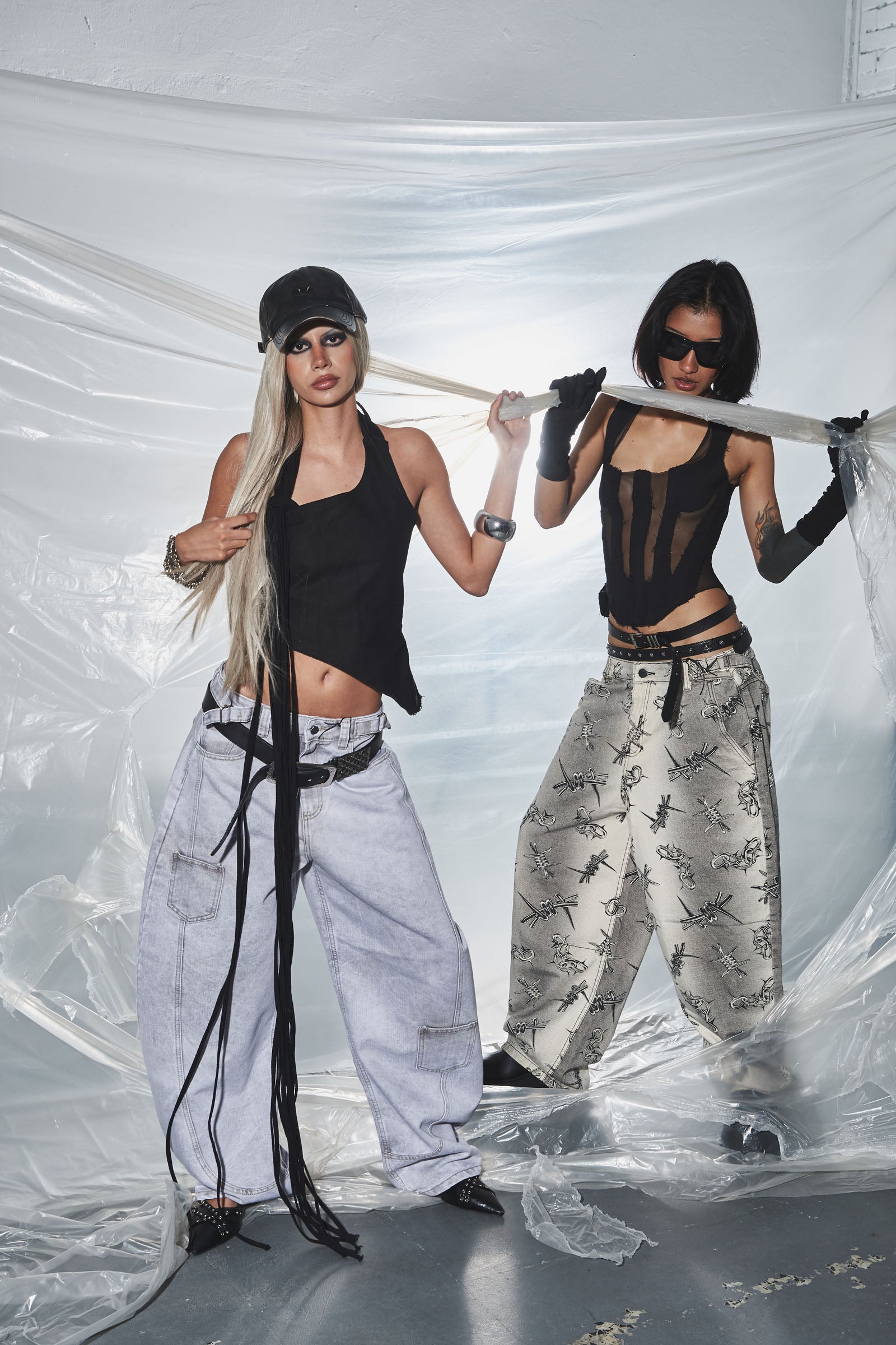 Super Baggy Robbers